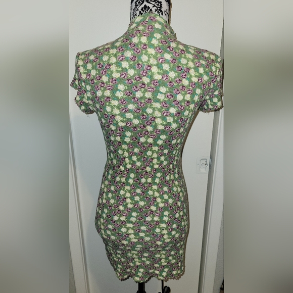 UO Urban Outfitters Bodycon Stretch Green Floral Mini Dress Sz Medium - Picture 4 of 7